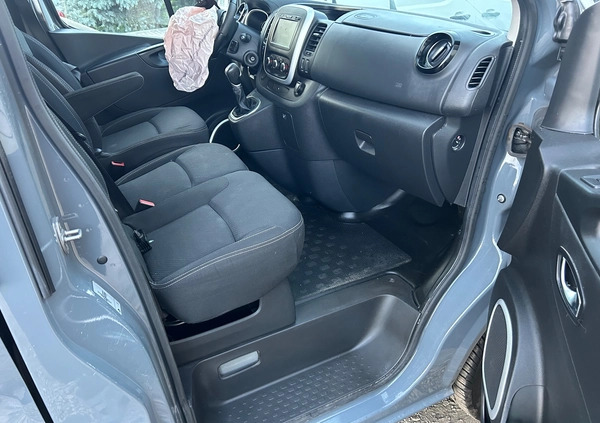 Renault Trafic cena 54000 przebieg: 162000, rok produkcji 2019 z Świdnica małe 79